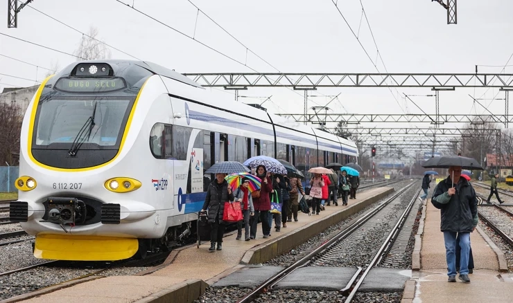 Željeznički kolodvor u Sesvetama