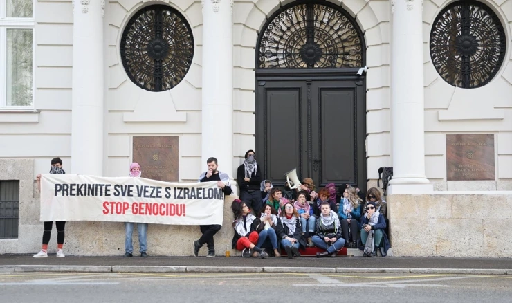 Aktivisti blokirali ulaz u MVEP