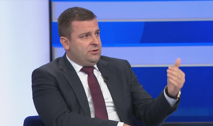 Dario Hrebak, predsjednik HSLS-a, u večerašnjem je Otvorenom rekao da je na koalicijskom sastanku predložio da se ukinu COVID potvrde.