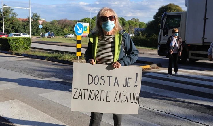 Prosvjed zbog smrada s Kaštijuna