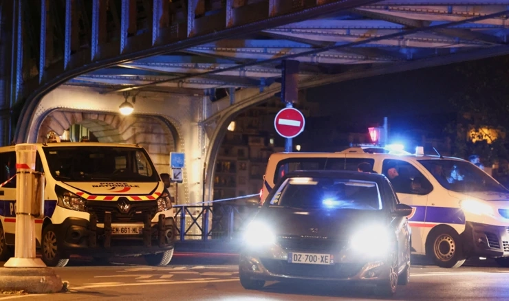Francuska policija blizu mosta Bir-Hakeim u Parizu