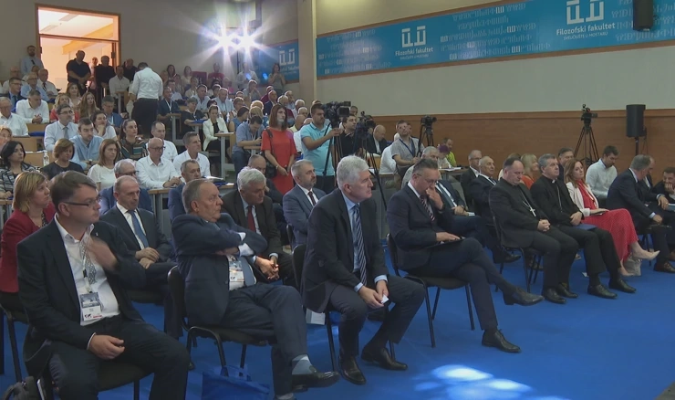 Mostar: Peti hrvatski iseljenički kongres