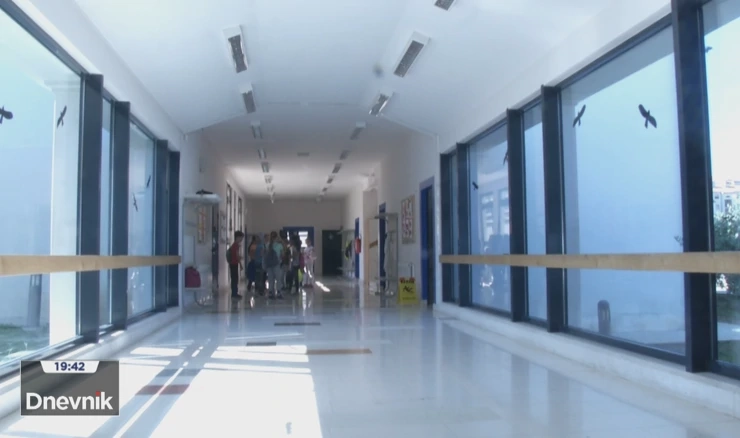 Asistenti u nastavi traže da im se satnica poveća s 24 na 40 kn