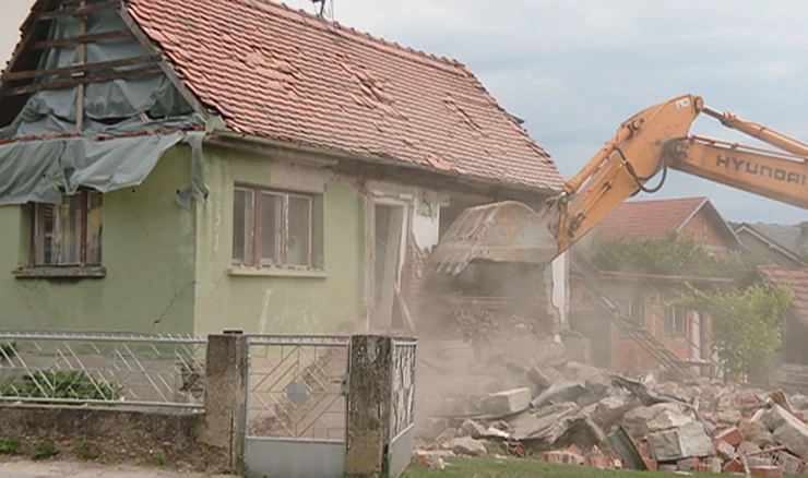 reconstrucción tras el terremoto