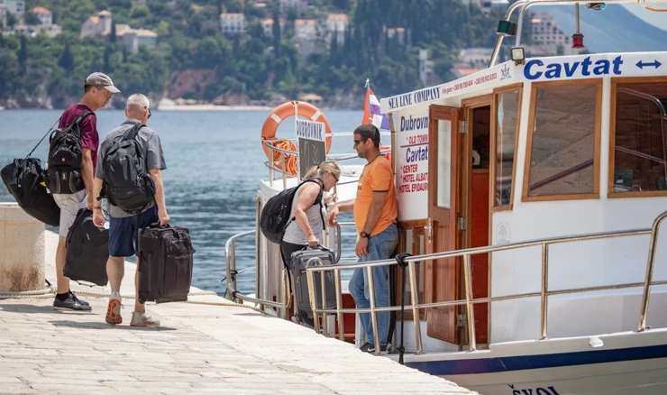 Turisti u Cavtatu