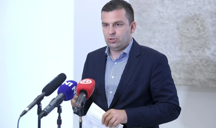 Dario Hrebak 