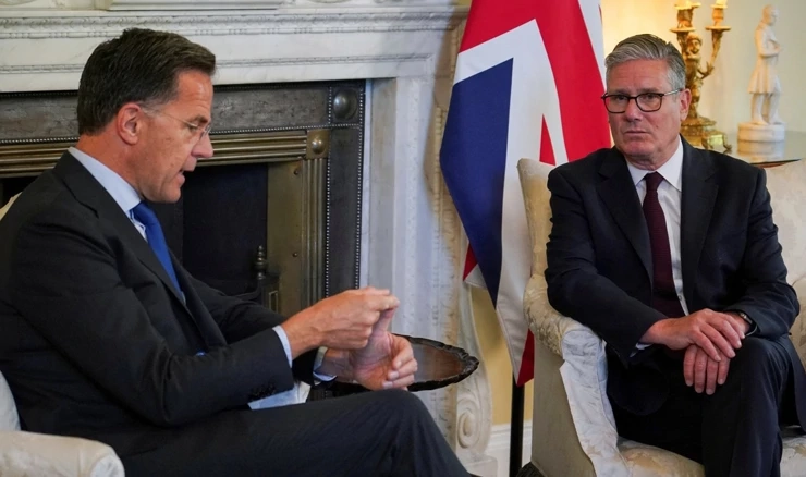 Mark Rutte i Keir Starmer