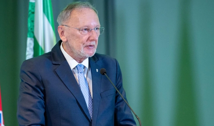 Božinović je poručio da Povjerenstvo mora zajednički pronaći konkretna rješenja koja će dati dugoročne rezultate