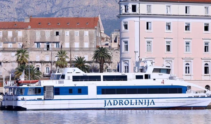 Jadrolinija prevezla rekordnih 12 milijuna putnika i 3,5 milijuna vozila