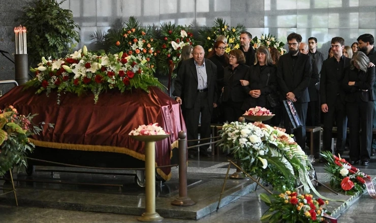 Na Mirogoju održan posljednji ispraćaj profesora Vlatka Cvrtile