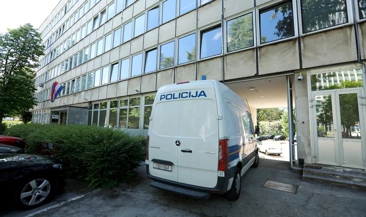 Četvero uhićenih zbog sumnje na prijevaru 