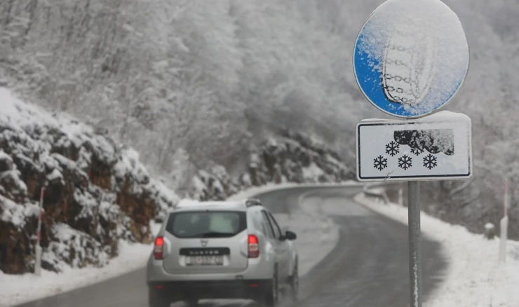 Počinje sezona obvezne uporabe zimske opreme