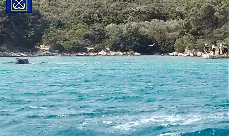 Kod Pašmana potonula brodica