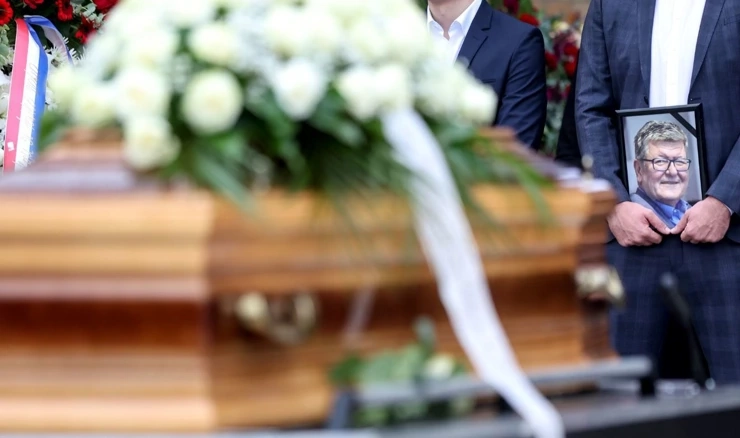 Posljednji ispraćaj Ante Ćorušića na Mirogoju