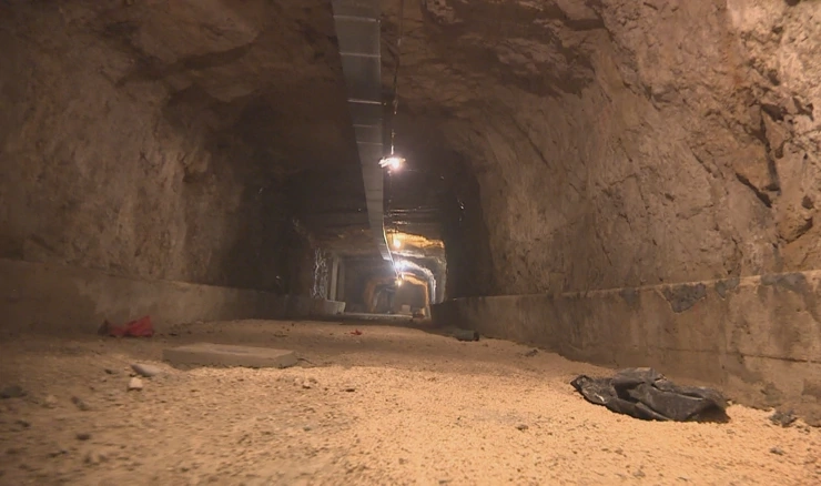 Tuneli ispod grada Pule