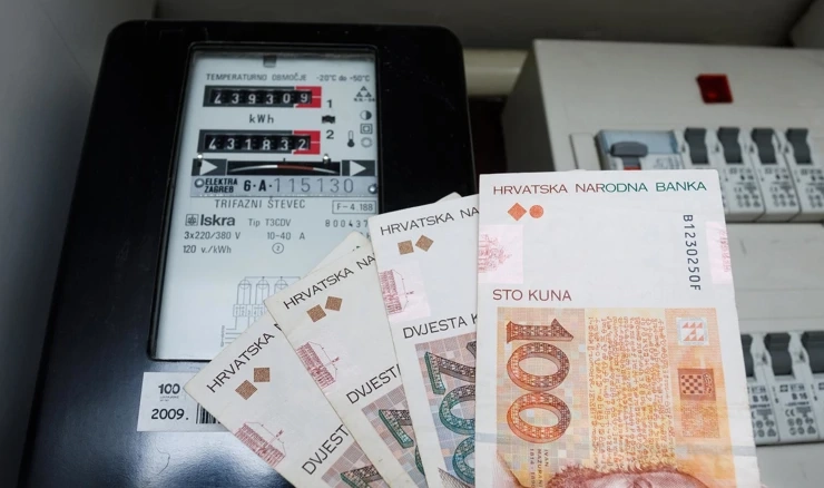 Što treba napraviti da ne plaćamo skupu energiju?