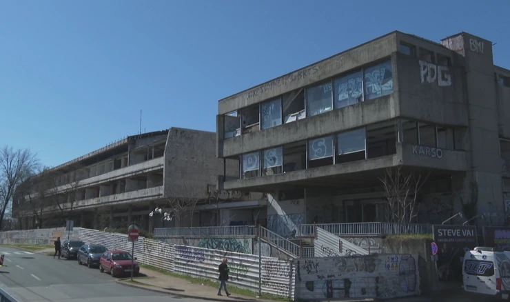 Nekada moderna, zgrada zlatnog sjaja, već godinama trn u oku Zagrepčanima