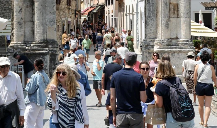 Stranih turista u Hrvatskoj u svibnju pet posto manje nego lani, domaćih više