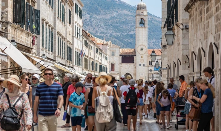 Rast turističkih noćenja