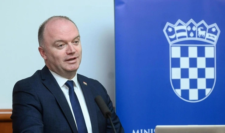 Ministar Ivan Šipić