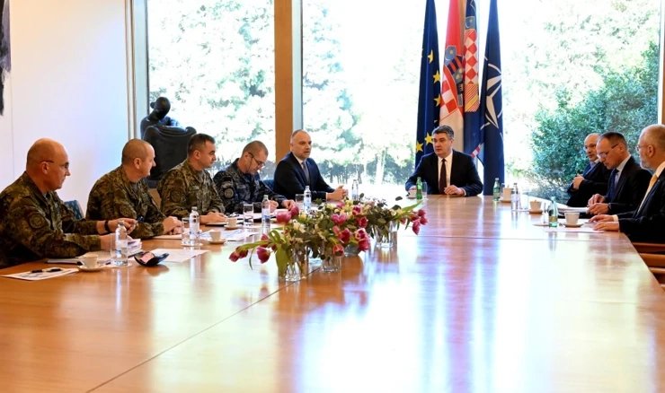 Predsjednik Milanović oštro je osudio rusku agresiju na Ukrajinu i održao hitan sastanak s čelnicima OSRH i hrvatskih obavještajnih agencija