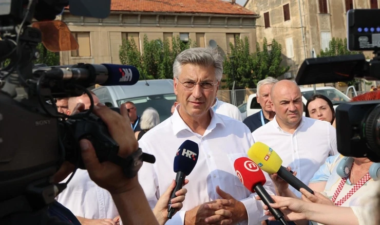 Premijer Andrej Plenković u Metkoviću na 29. Maratonu lađa
