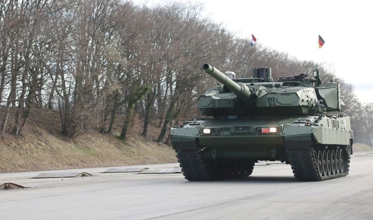 Tenk Leopard 2A8