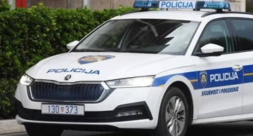 Policija