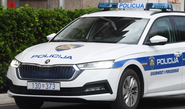 Policija