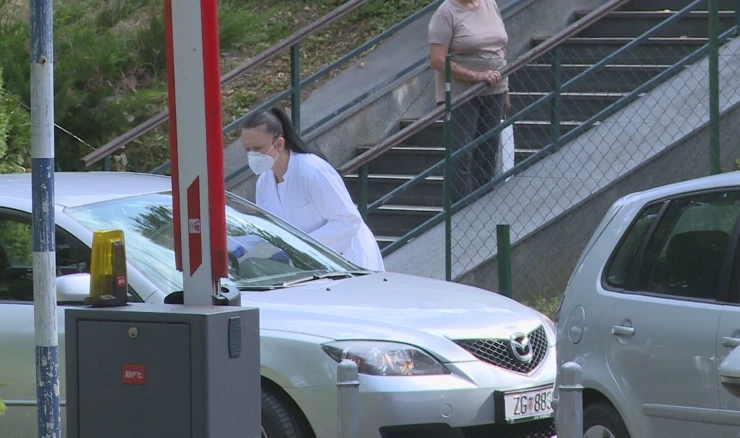 Porast oboljelih, brojni građani na testiranjima