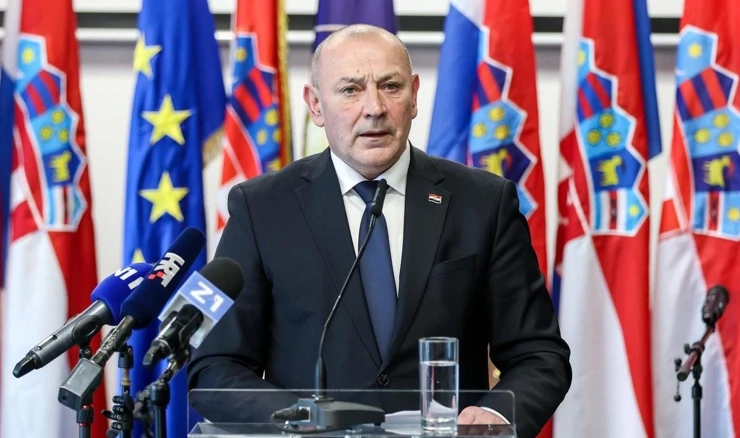 Ministar Tomo Medved