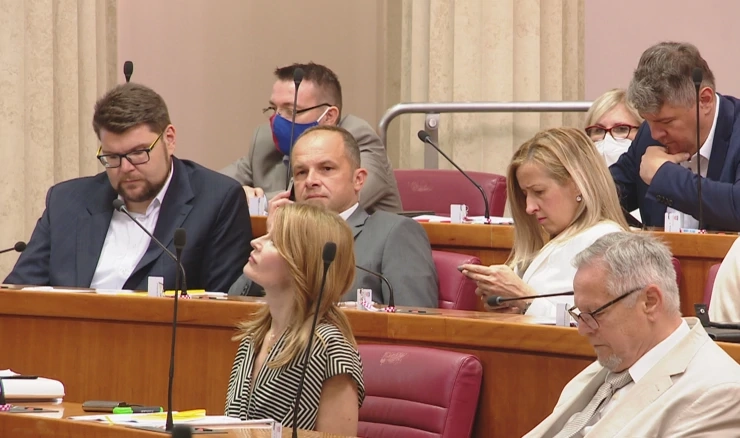 Inicijativa oporbe za opozivom Grlić Radmana u saborskoj proceduri