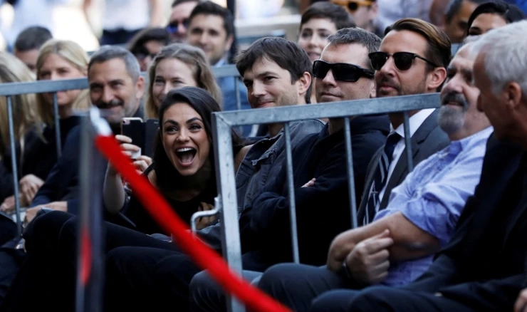 Mila kunis i Ashton Kutcher, arhivska fotografija