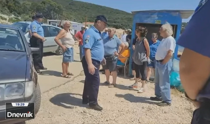 Eskalacija sukoba zbog izgradnje luke u uvali Mrtvaška