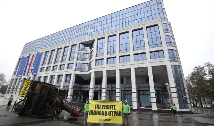 Performans Greenpeacea