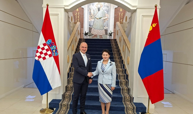 Grlić Radman u Ulan Batoru