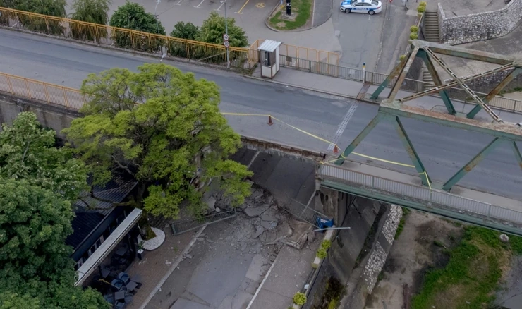 Urušio se most na graničnom prijelazu Gradiška
