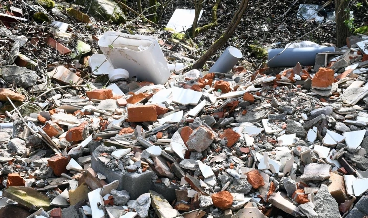 Ilegalno odlaganje otpada