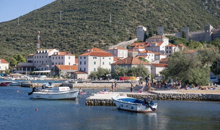 Ston/Arhiva
