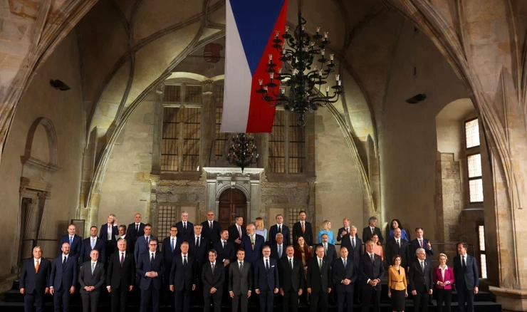 Zajednička fotografija sa summita u Pragu  