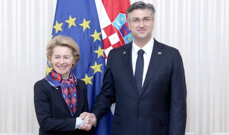 Von der Leyen i Plenković (arhivska fotografija)