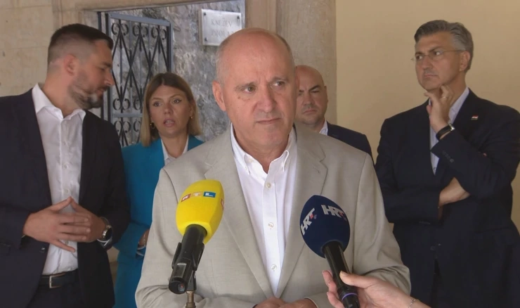 Bačić: Uskoro kreće postupak uklanjanja spomenika koji vrijeđaju žrtve i veličaju agresora