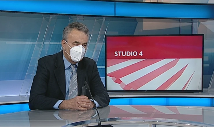 "To im je prvi posao, a trebali bi voditi Holding"