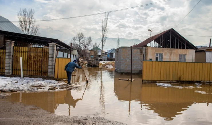 Rusija i Kazahstan bore se s rekordnim poplavama 
