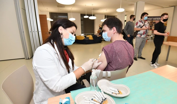 Cijepljenje studenata u Studentskom klubu SC Varaždin 