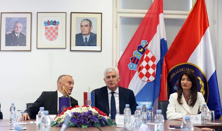 Sastanak Dragana Čovića s vodstvom Hrvatskog generalskog zbora