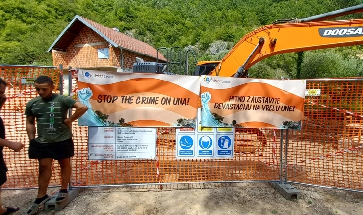 Gradnja hidrocentrale na vrelu Une