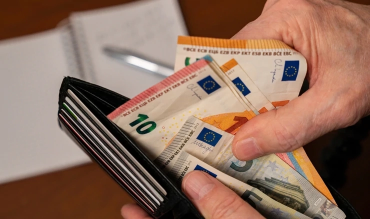 Prosječna plaća 1.178 eura