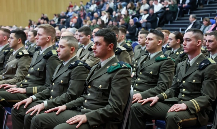 Na Sveučilištu u Zagrebu promovirana 93 polaznika vojnih studija