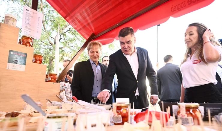 Predsjednik Milanović  obišao 16. ZeGeVege festival 